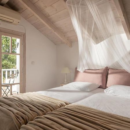 Villa In Pietra Kalamaras Makhairádhon Екстериор снимка