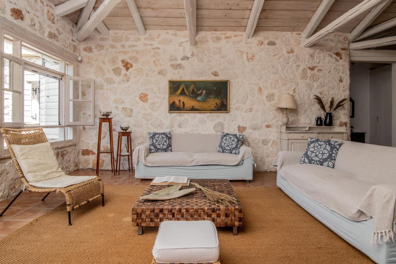 Villa In Pietra Kalamaras Makhairádhon Екстериор снимка