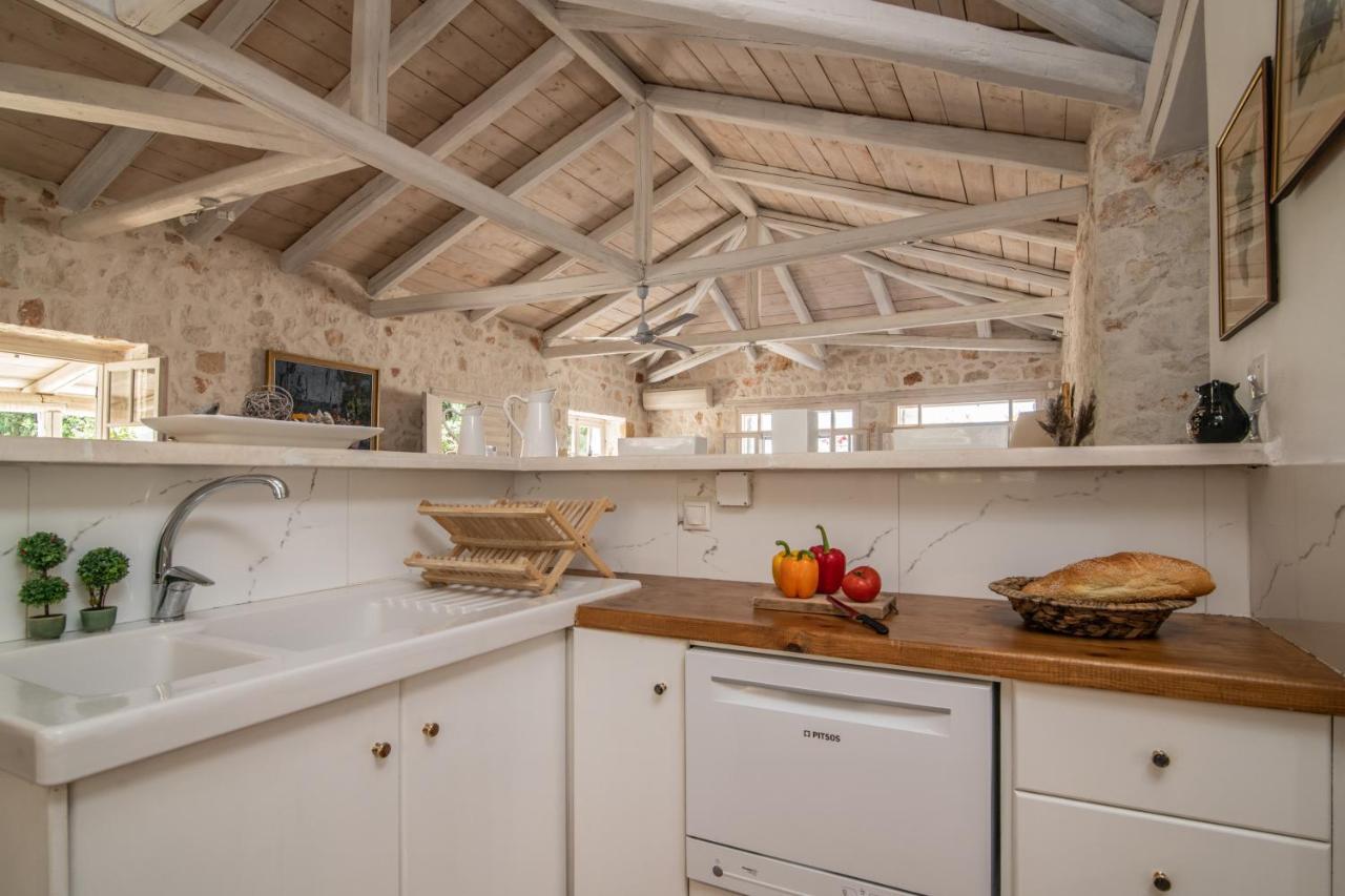 Villa In Pietra Kalamaras Makhairádhon Екстериор снимка