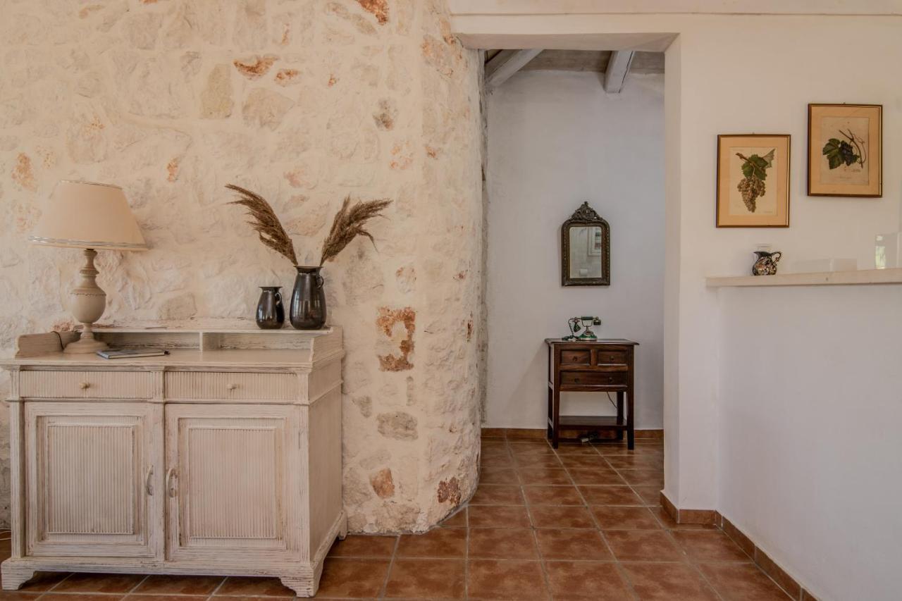 Villa In Pietra Kalamaras Makhairádhon Екстериор снимка