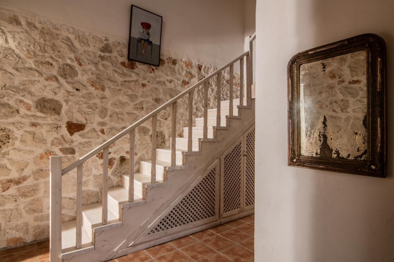 Villa In Pietra Kalamaras Makhairádhon Екстериор снимка